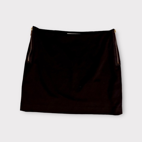 Michael Kors Dresses & Skirts - EGUC Michael Kors Black mini skirt - Exposed side zippers - women's size 4
